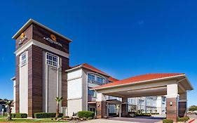 La Quinta Inn & Suites Garland Harbor Point