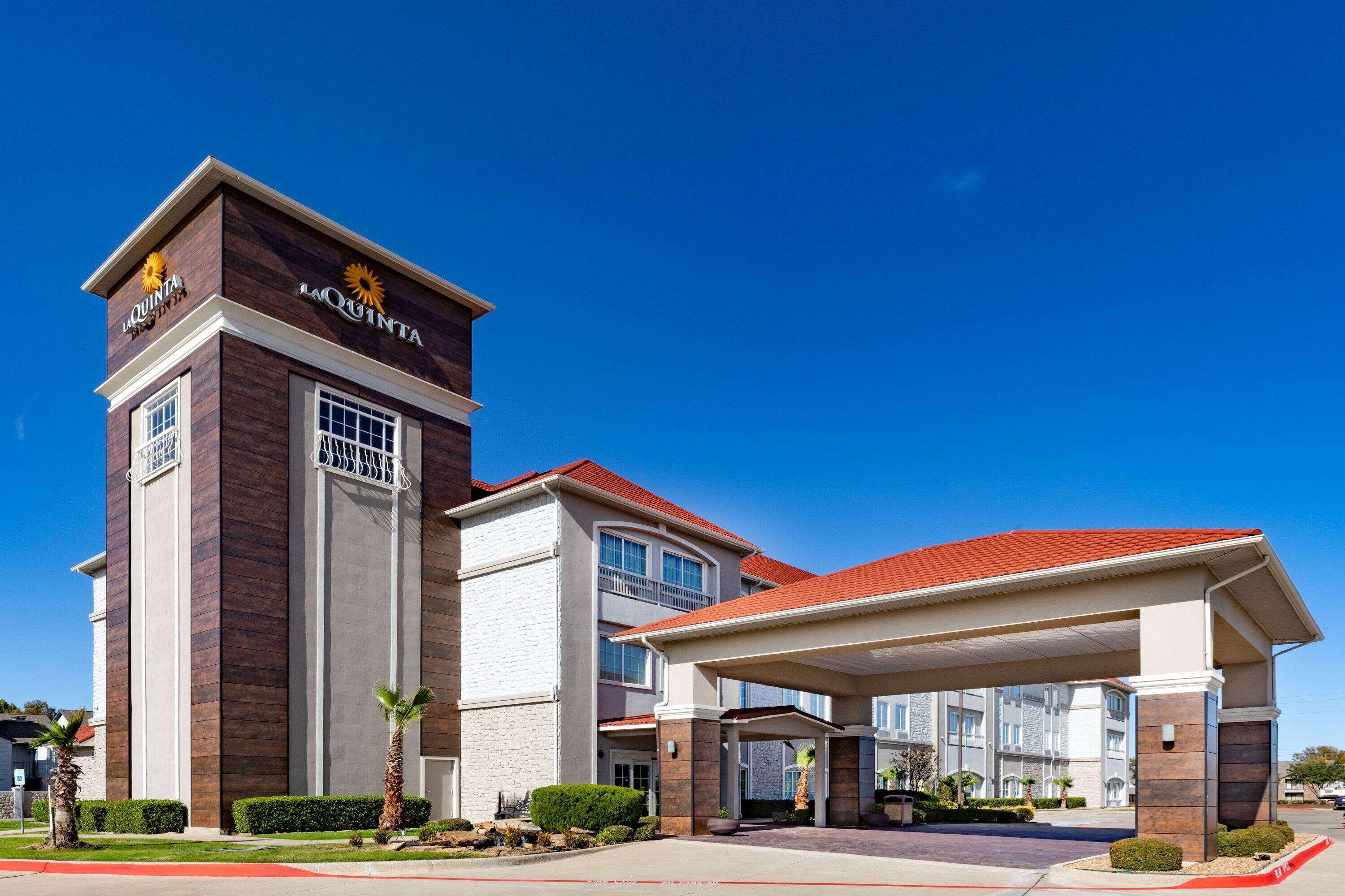 La Quinta By Wyndham Garland Harbor Point Hotel Exterior photo