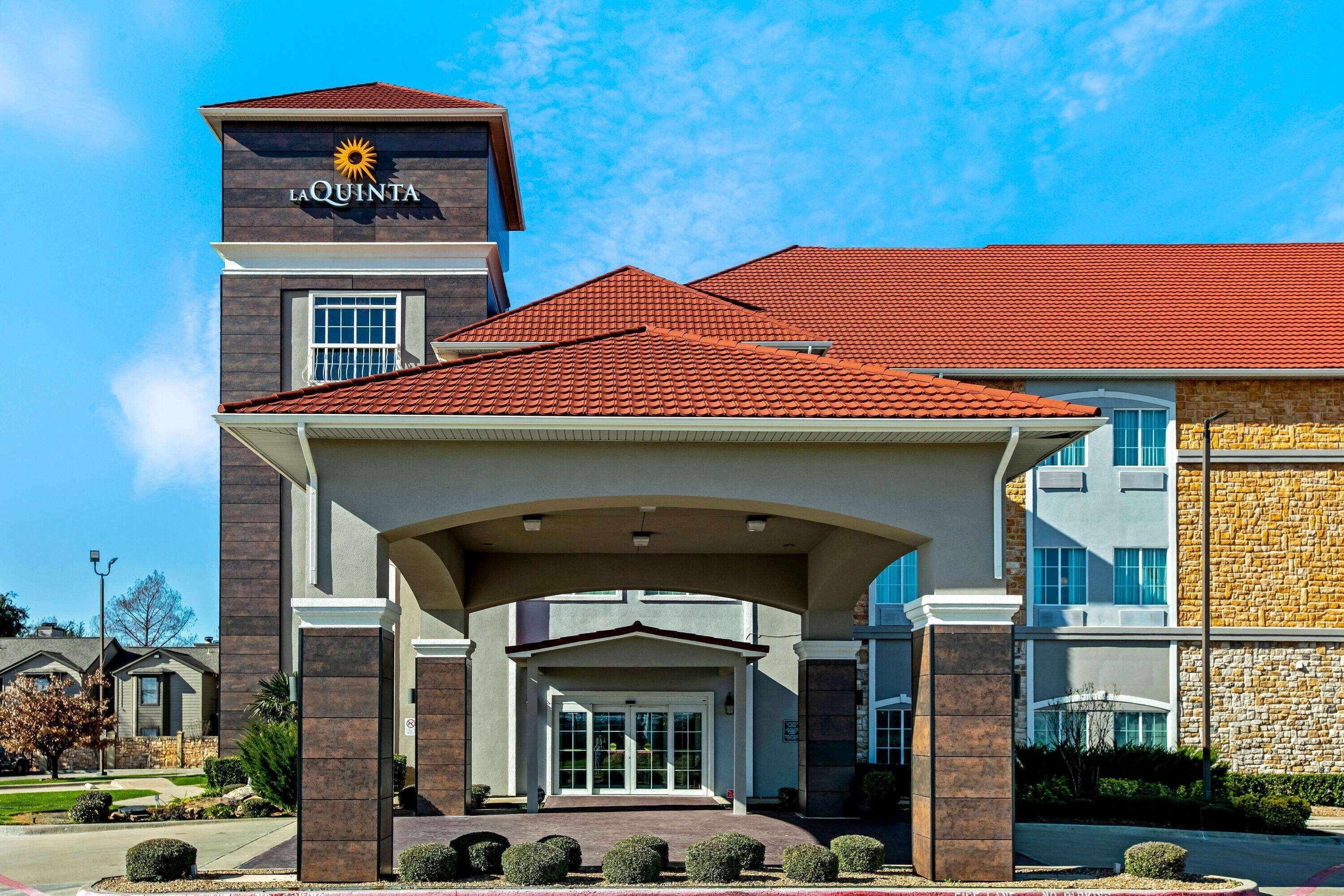 La Quinta By Wyndham Garland Harbor Point Hotel Exterior photo